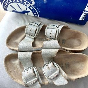 Birkenstocks size 38 (US7) Arizona Big Buckle Washed Metallic Blue
